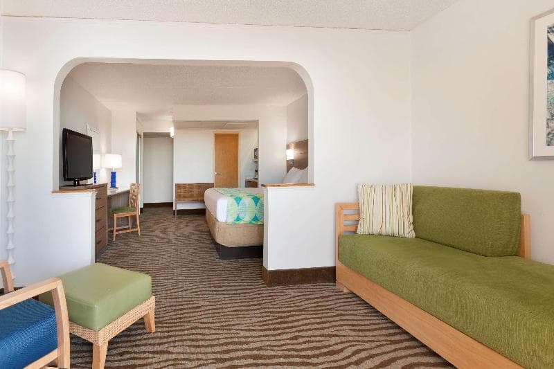 DoubleTree by Hilton Corpus Christi Beachfront 5