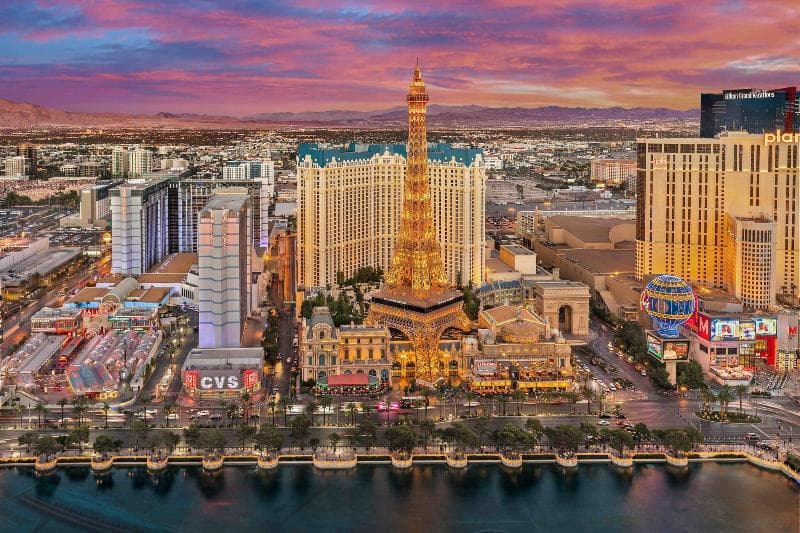 Paris Las Vegas - Adults Only 2