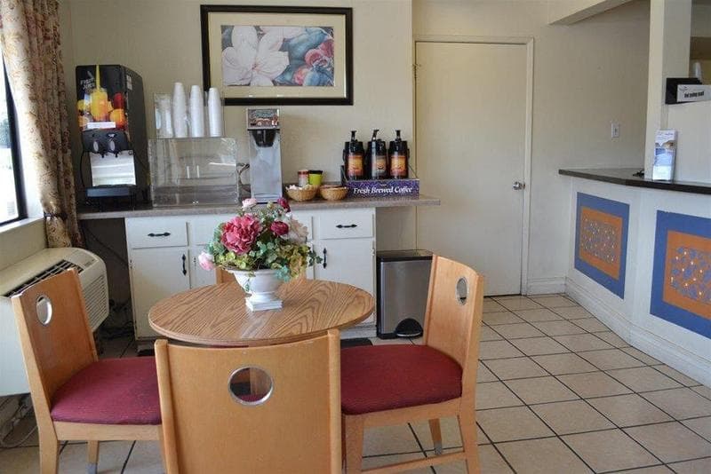 Vagabond Inn Fresno 5