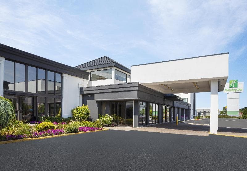 Holiday Inn Hasbrouck Heights-Meadowlands photo 1