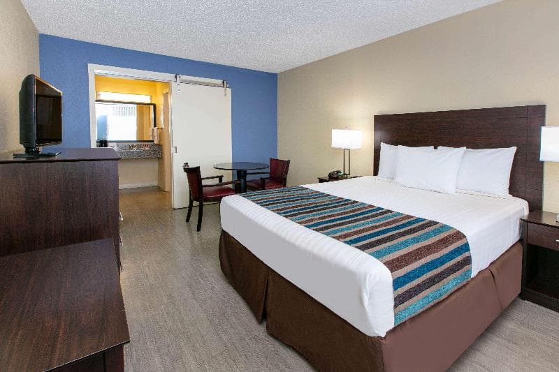 Days Inn by Wyndham Natchez 2