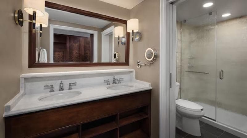 Disney's Yacht Club Resort 3