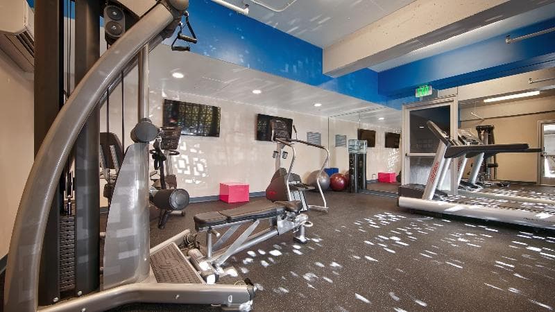 Best Western Plus Hollywood Hills Hotel 2