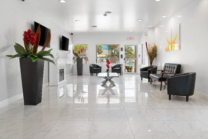 SureStay Plus by Best Western Orlando International Drive 4