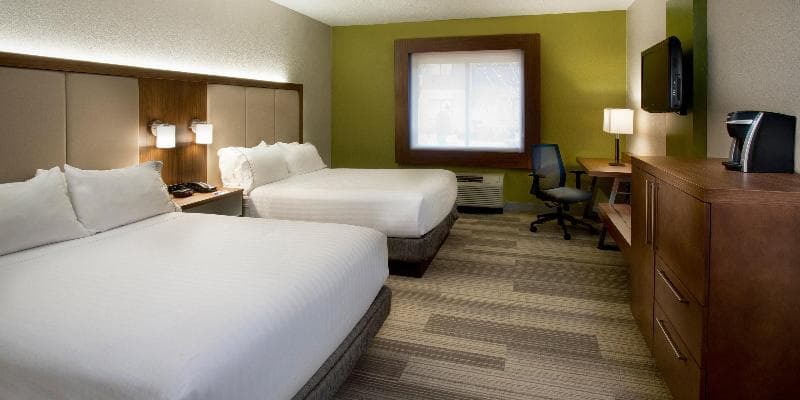 Holiday Inn Express Nashville Airport 2