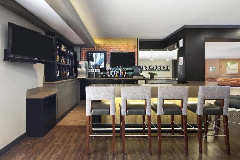 Holiday Inn Hotel & Suites Anaheim photo 1