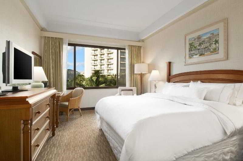 Moana Surfrider, A Westin Resort & Spa, Waikiki Beach photo 1