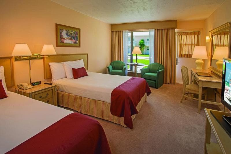 Sandcastle Resort at Lido Beach 5