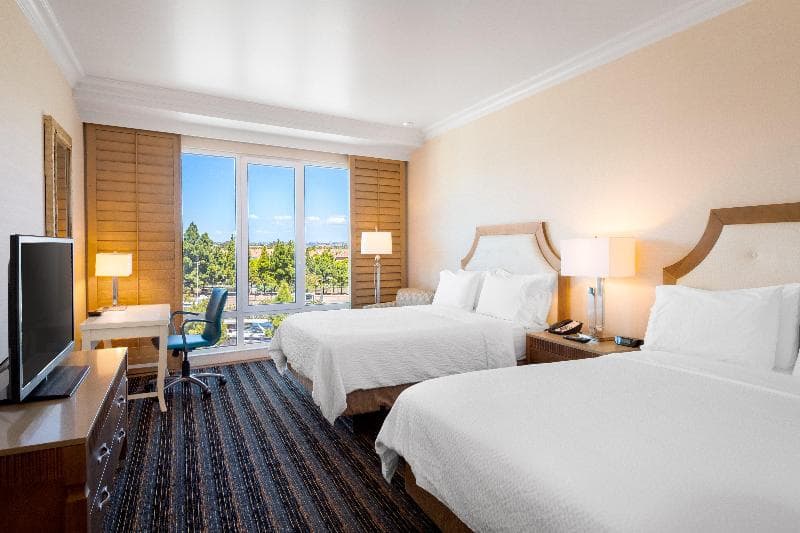 DoubleTree by Hilton San Diego Bayside 3