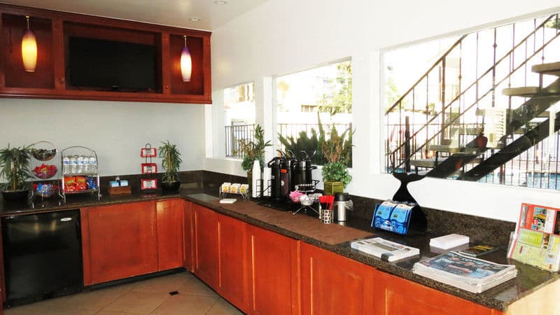 Hotel Iris San Diego 4