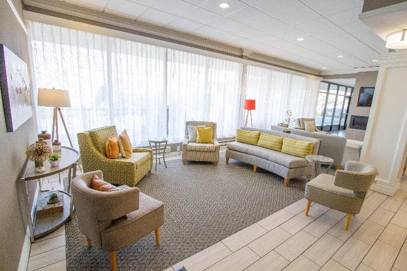 Holiday Inn Blmgtn Arpt South-Mall Area 5