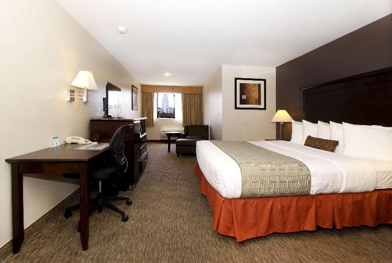 Best Western Plus Dragon Gate Inn 4
