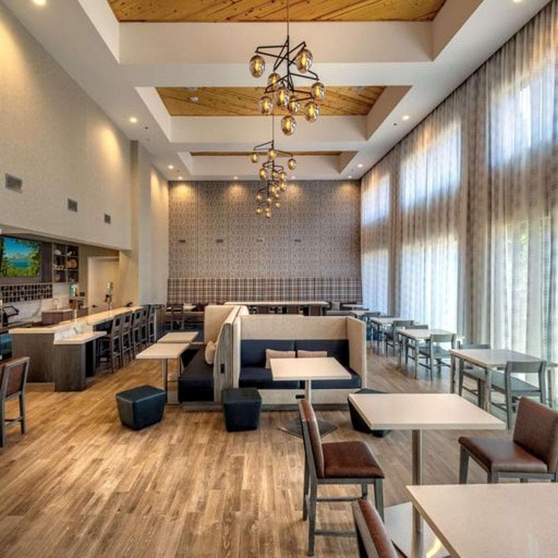 Hampton Inn & Suites South Lake Tahoe 2