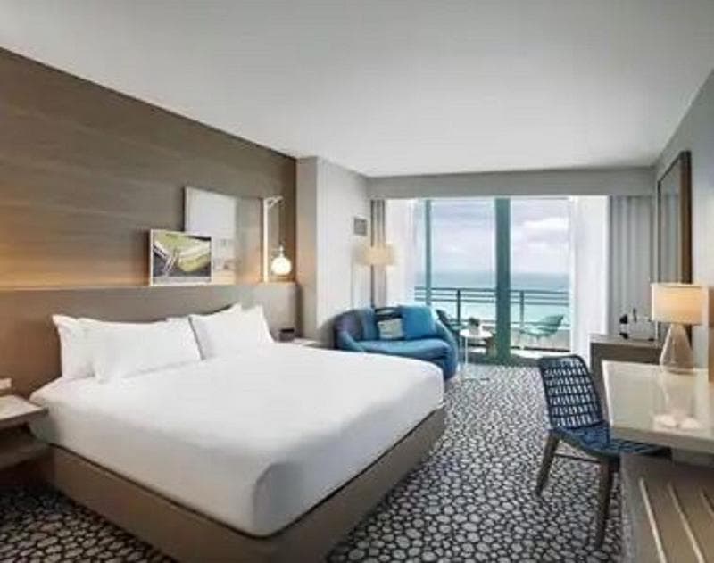 Diplomat Beach Resort Hollywood, Curio Collection by Hilton 3