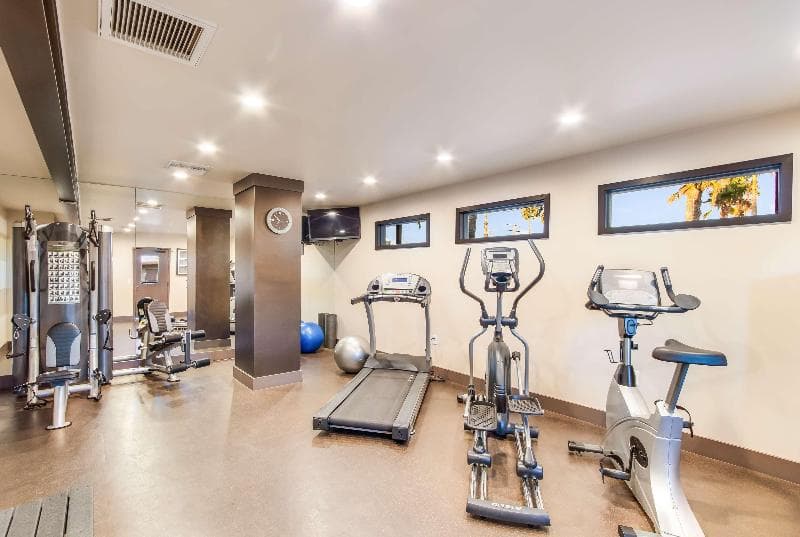 Best Western Plus Pavilions 2