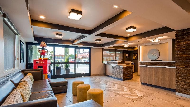 Best Western Plus Pavilions 3