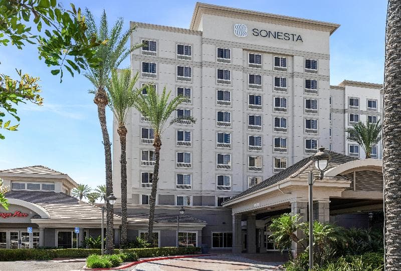 Sonesta Anaheim Resort Area 1