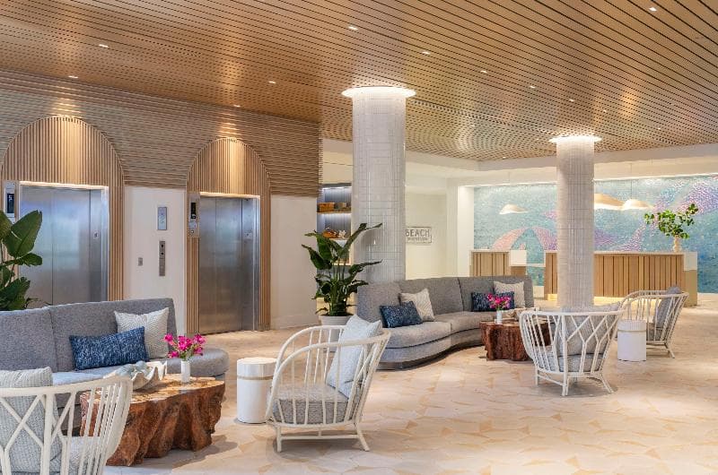 The Singer Oceanfront Resort, Curio Collection by Hilton 3