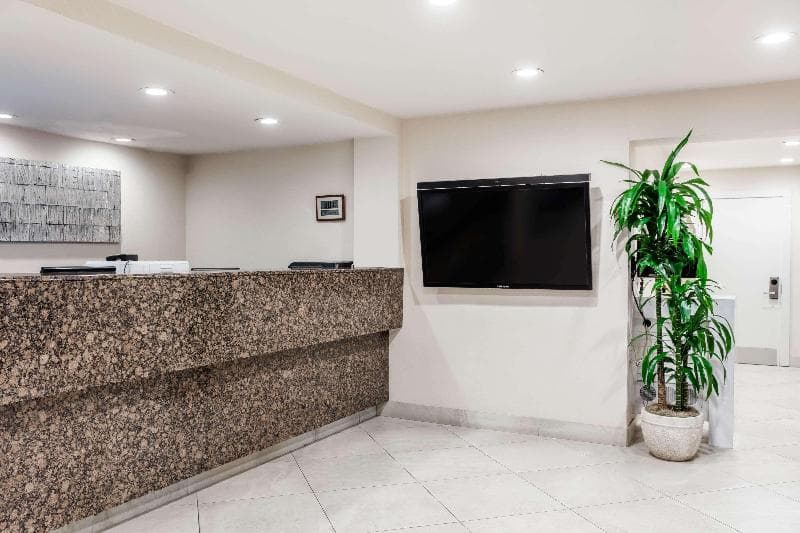Days Inn by Wyndham San Diego Hotel Circle 4