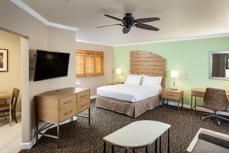 Holiday Inn Express & Suites La Jolla - Windansea Beach 4