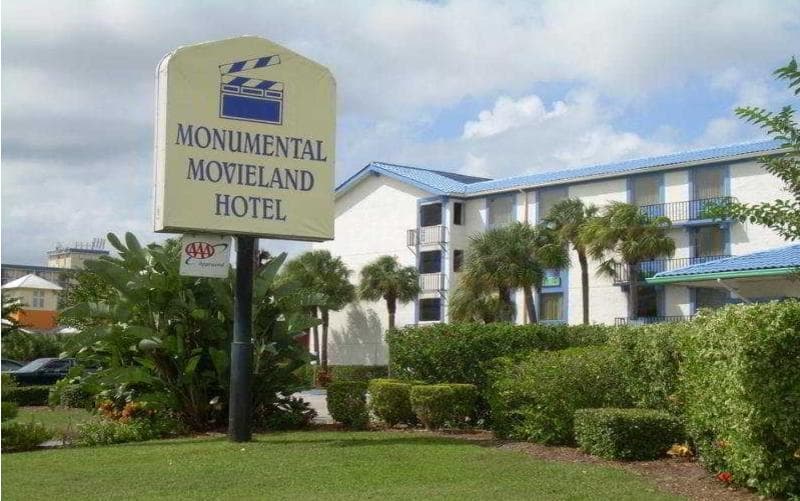 Monumental Movieland Hotel 4