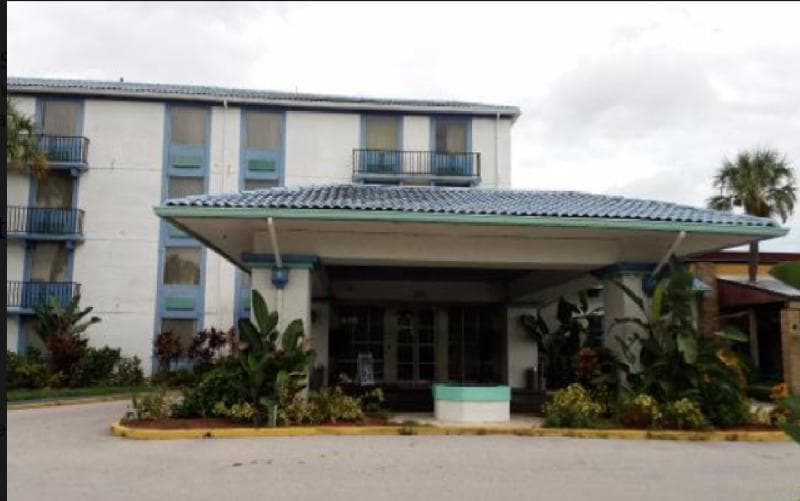 Monumental Movieland Hotel 5