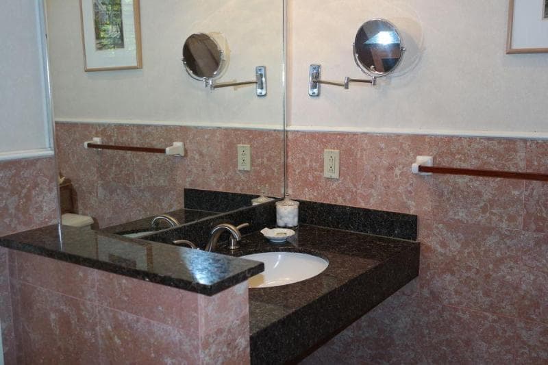 Heron House - Adult Only 4