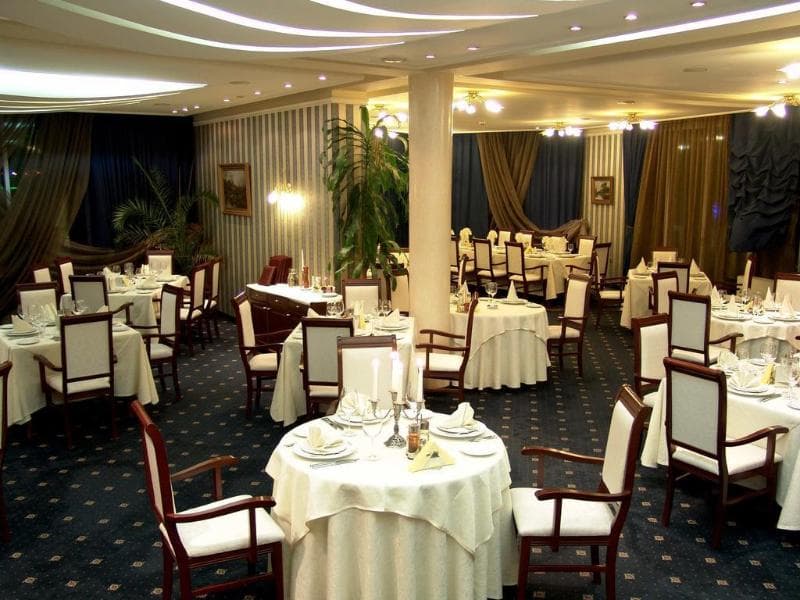 Hotel Mirage 2