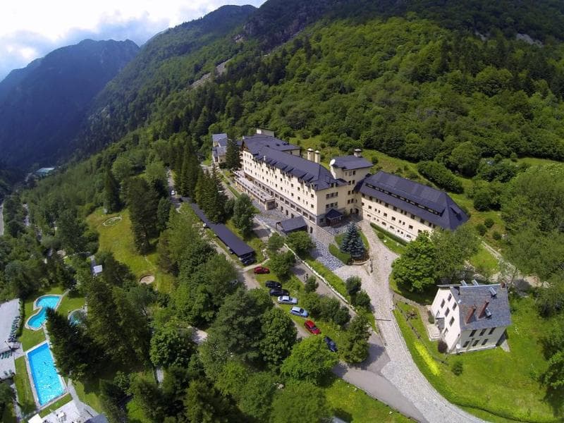 Hotel Manantial 5