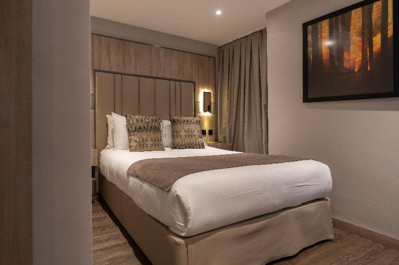 Oxford Hotel 4