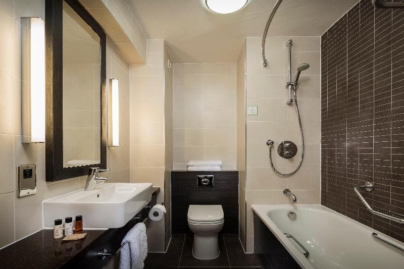 Holiday Inn London Gatwick - Worth photo 1