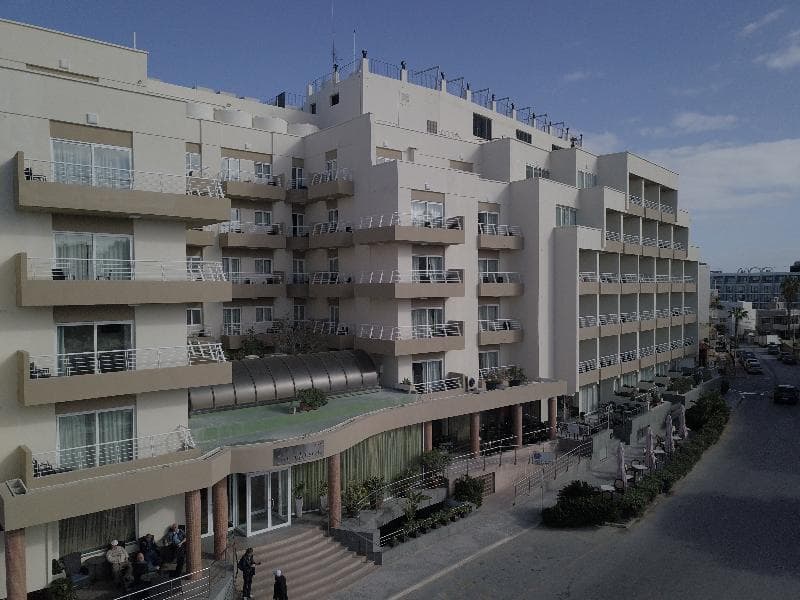 Santana Hotel 1