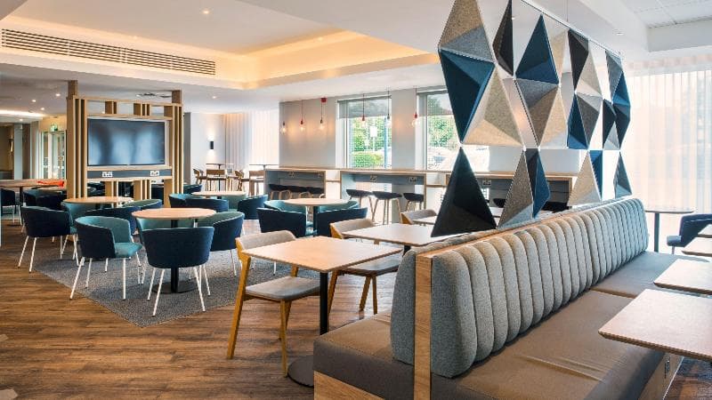 Holiday Inn Express Oxford - Kassam Stadium 4