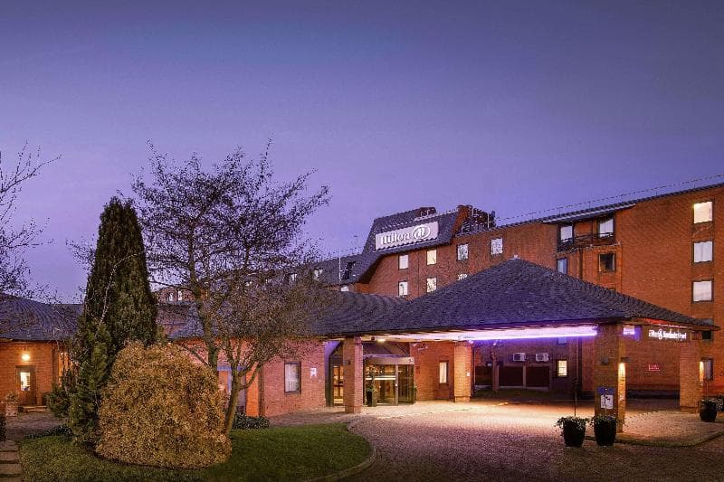 DoubleTree by Hilton Manchester Airport 4