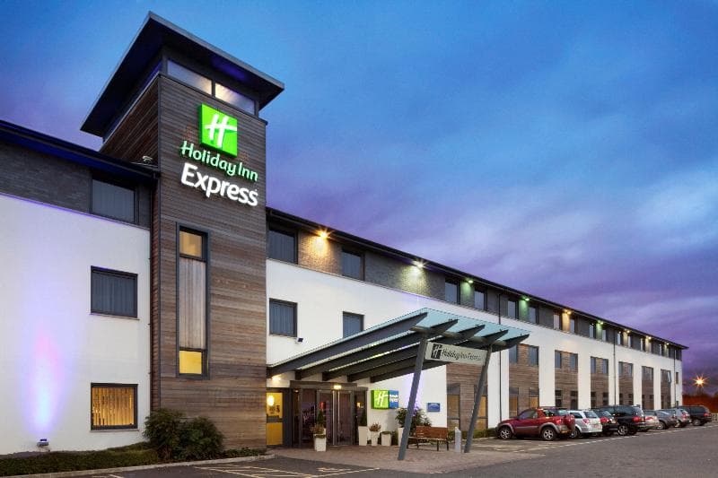 Holiday Inn Express Cambridge 4