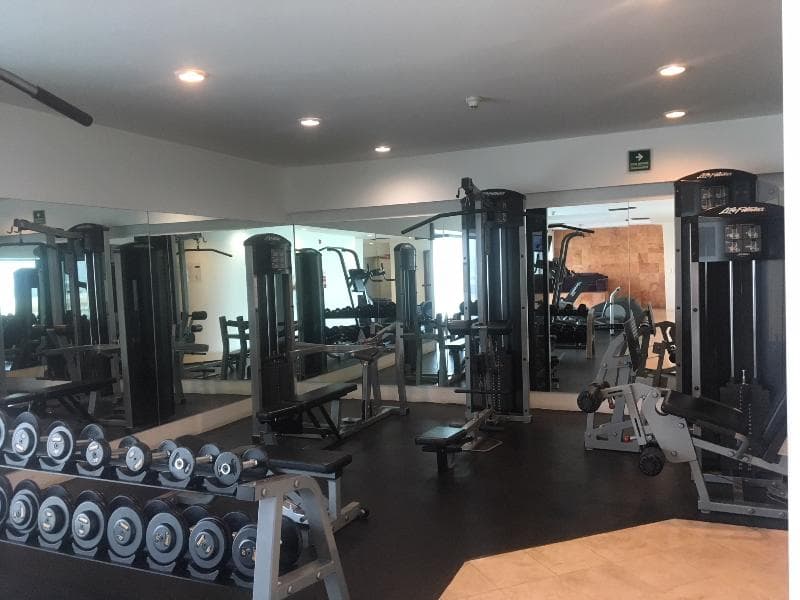 We Hotel Aeropuerto - Business & Pleasure Hotel 2