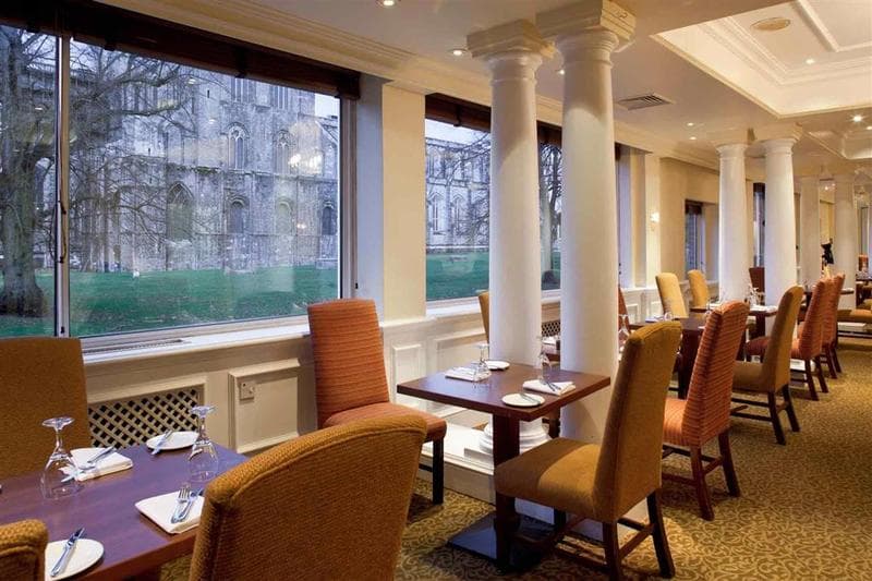 Mercure Winchester Wessex Hotel 4