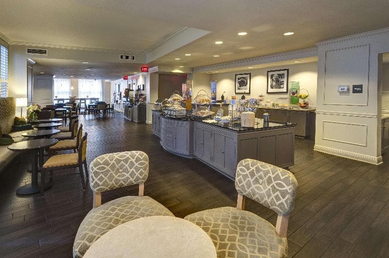 Hampton Inn & Suites New Orleans Downtown (French Quarter Ar 3