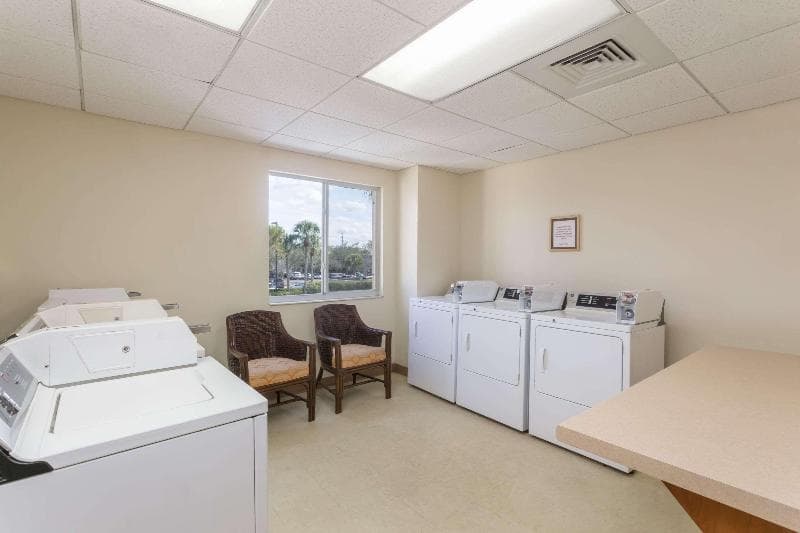 Hawthorn Suites by Wyndham Naples 3
