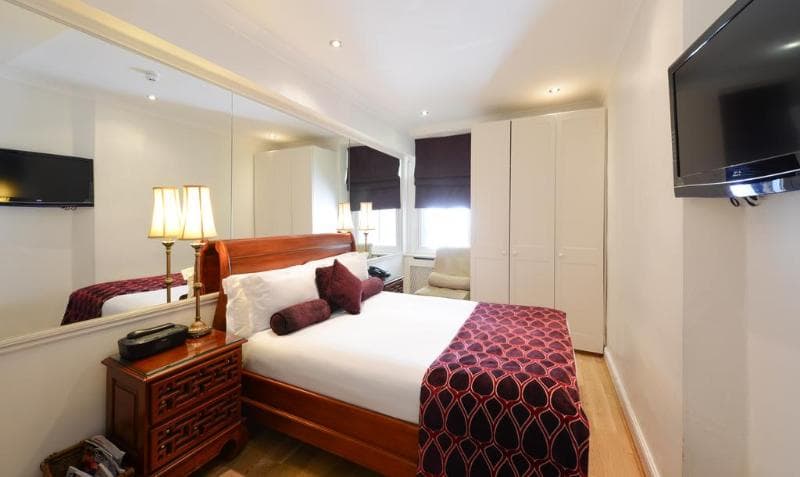 Mayflower Hotel 2
