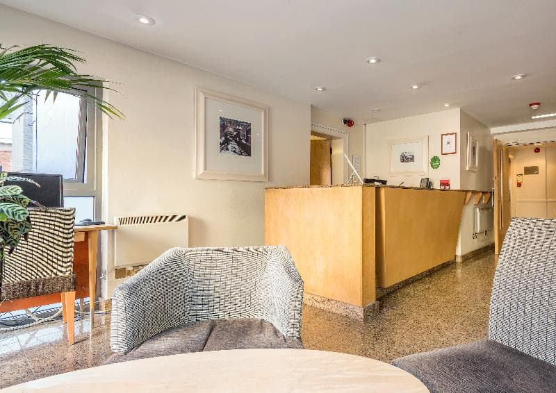 Holyrood Aparthotel 5