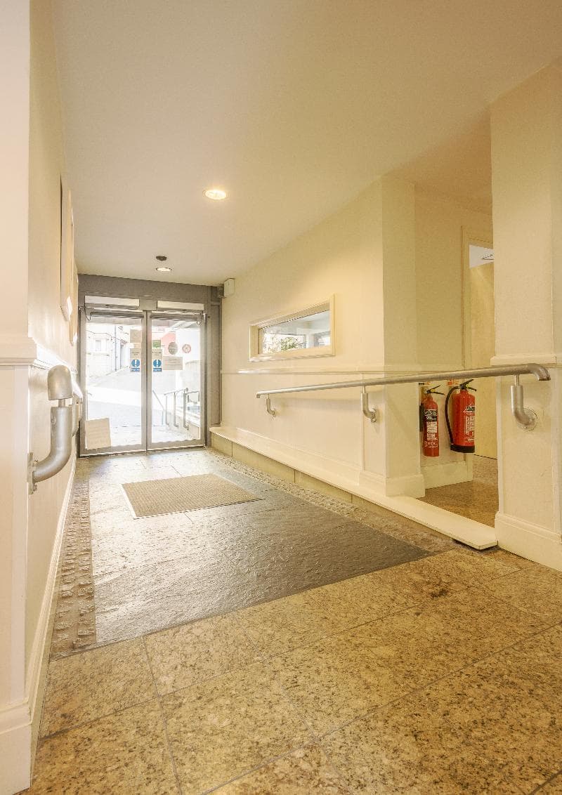 Holyrood Aparthotel 3