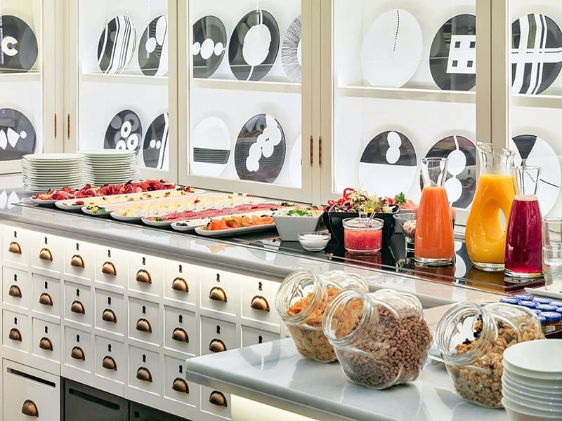 H10 Universitat Hotel - Adults Only 5