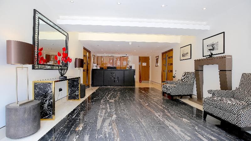 Roland House Apartments 3