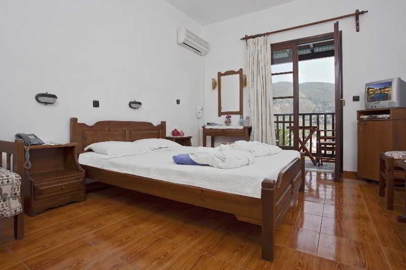 Hotel Dionyssos 5