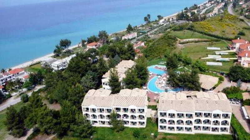 Lesse Hotel 3