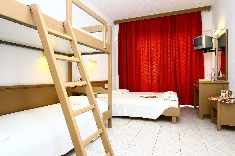 Amira Hotel 5