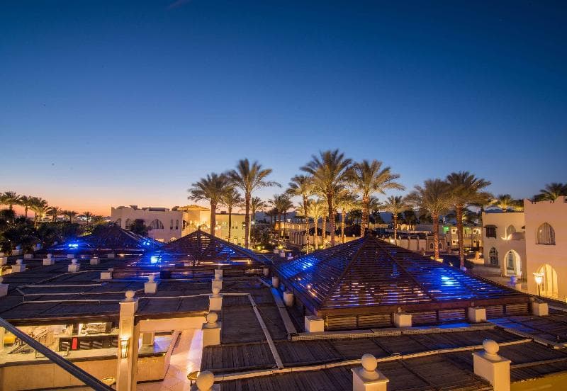 Reef Oasis Beach Resort 2