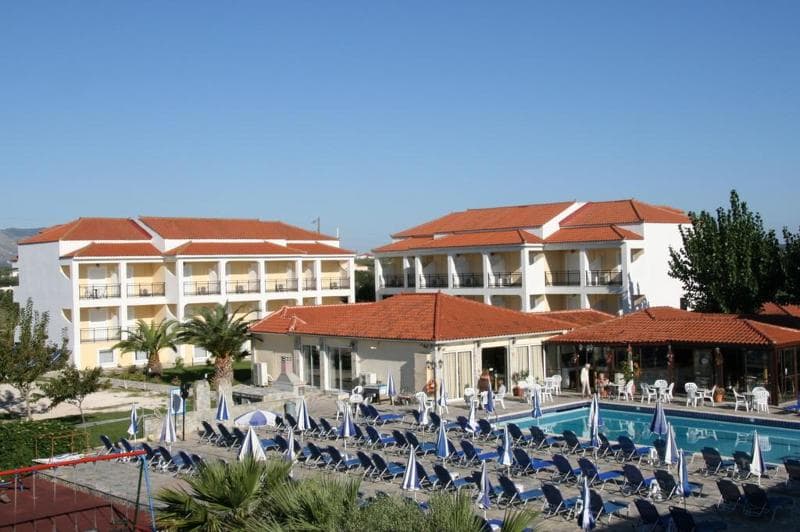 Village Inn Studios & Family Apartments main