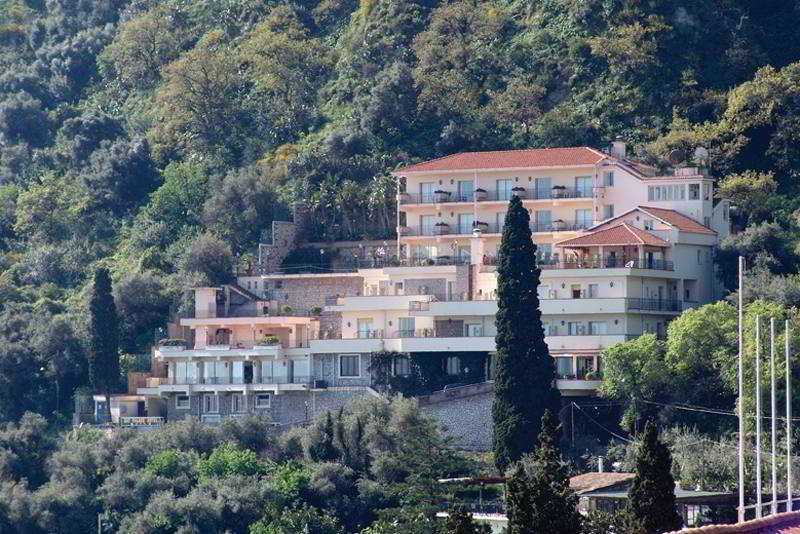 Bay Palace photo 1